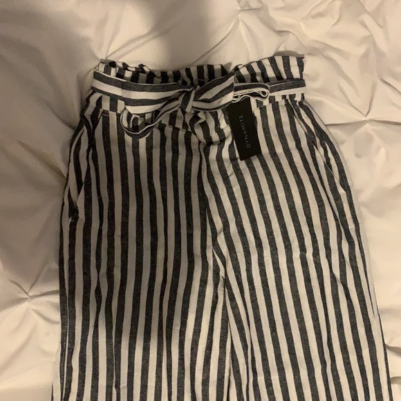 Heidi Striped Belted Pant (Cream and dark Blue) - Picture 2 of 4